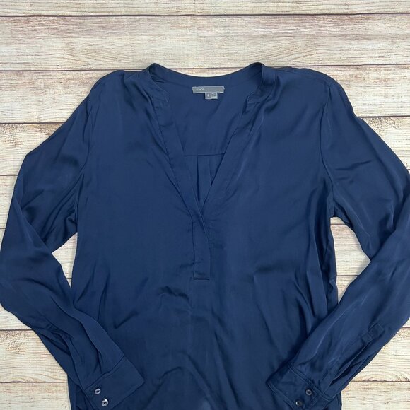 Vince Navy Blue Silk Blouse Size 8 Long Sleeve Pullover V-Neck Button Cuff Top - Picture 9 of 11